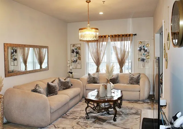 5th image of 45411 N Stonewood Rd, Canton, MI 48187 | MLS# 60993824