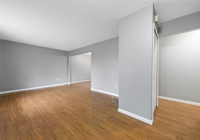 5th image of 39063 Grennada St, Livonia, MI 48154 | MLS# 70519337