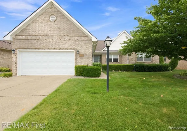 30th image of 53644 Clarion Dr, Macomb, MI 48042 | MLS# 61020908