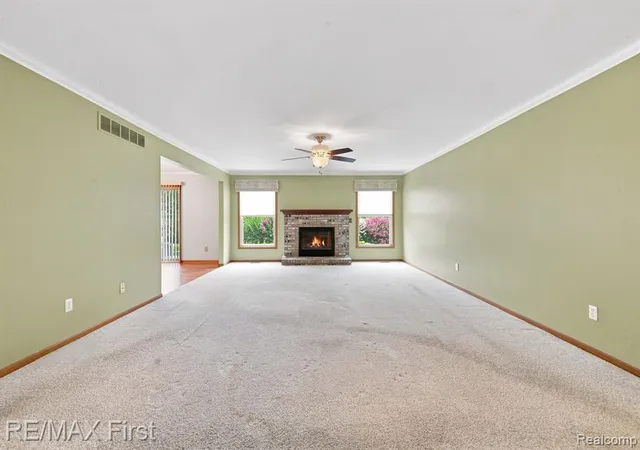 3rd image of 53644 Clarion Dr, Macomb, MI 48042 | MLS# 61020908