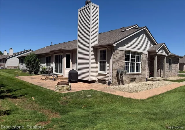 Homes for sale in Clinton Township, MI | 41021 Glenleven Ct, Clinton Township, MI 48038 | MLS# 61002394