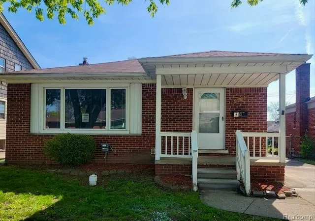 Homes for sale in Eastpointe, MI | 24312 Flower Ave, Eastpointe, MI 48021 | MLS# 60992646