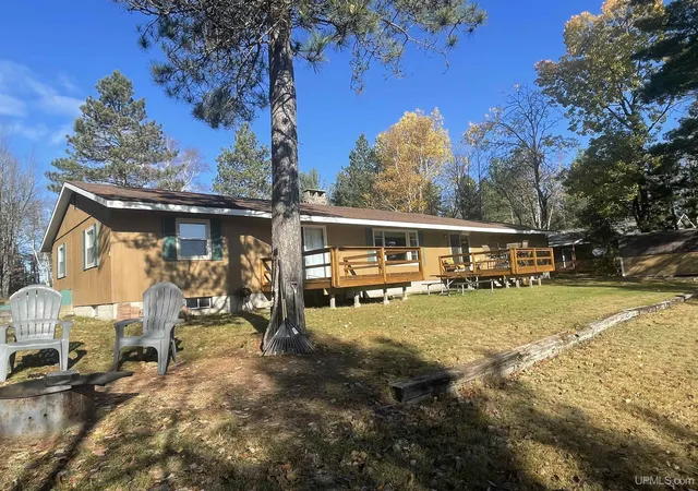 Photo 3 of Single family home for sale at 8301 Mirror Lake Rd, Munising, MI 49862 | MLS# 50192827 | Listing updated on 2026-06-30