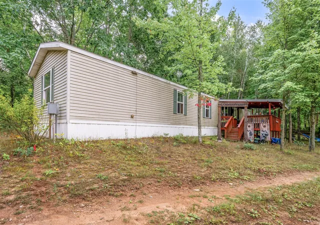 Photo 2 of Single family home for sale at 9957 150th Ave, Reed City, MI 49677 | MLS# 70555623 | Listing updated on 2026-09-08