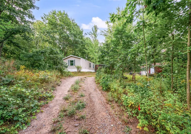 Photo 4 of Single family home for sale at 9957 150Th Ave, Reed City, MI 49677 | MLS# 70555623 | Listing updated on 2026-09-08