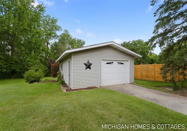 2nd image of 593 Alice Ave, Zeeland, MI 49464 | MLS# 70542041