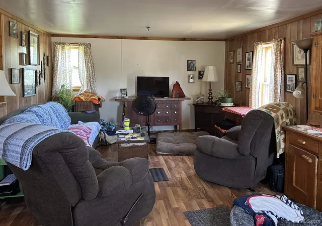 Photo 3 of Single family home for sale at 421 & 419 Cary Rd, Hurley, WI 54534 | MLS# 50210655 | Listing updated on 2026-09-24