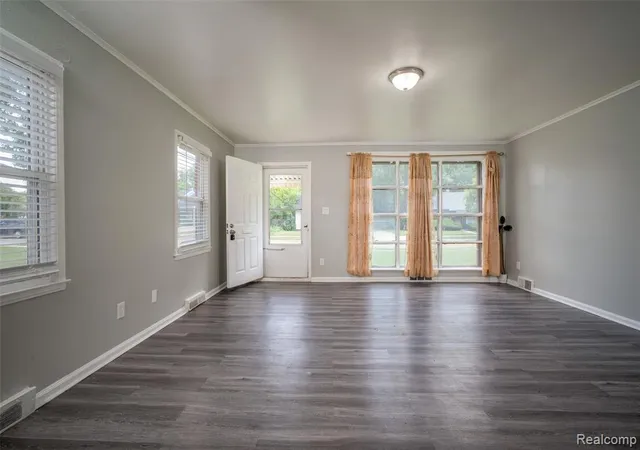 Photo 3 of Single family home for sale at 22191 Condon St, Oak Park, MI 48237 | MLS# 61014696 | Listing updated on 2026-08-21