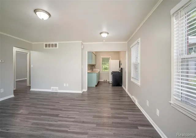 Photo 5 of Single family home for sale at 22191 Condon St, Oak Park, MI 48237 | MLS# 61014696 | Listing updated on 2026-08-21