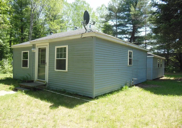 2nd image of 8870 E Townline Lake Rd, Harrison, MI 48625 | MLS# 50210024