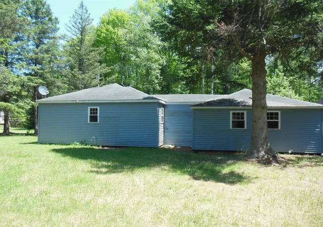 Homes for sale in Harrison, MI | 8870 E Townline Lake Rd, Harrison, MI 48625 | MLS# 50210024