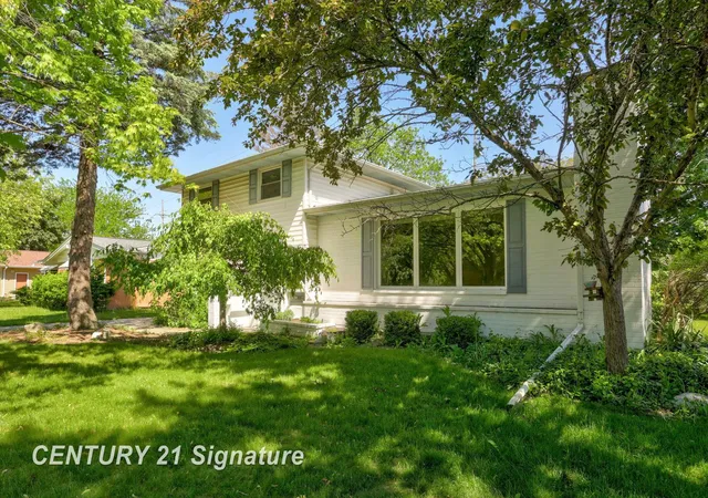 3rd image of 4816 Leaside Dr, Saginaw, MI 48603 | MLS# 50209736