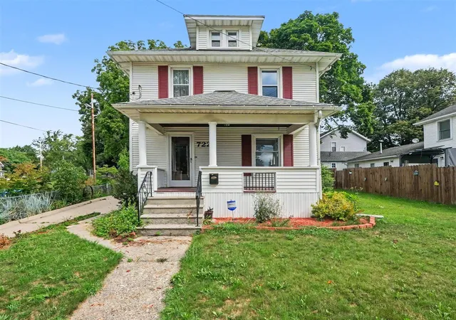 2nd image of 722 Webb St, Jackson, MI 49202 | MLS# 70553604