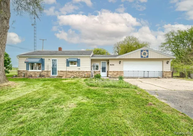 Homes for sale in Mount Morris, MI | 9254 N Genesee Rd, Mount Morris, MI 48458 | MLS# 60993111