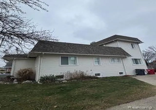 Homes for sale in Harrison Township, MI | 38850 Pardee St, Harrison Township, MI 48045 | MLS# 60979283