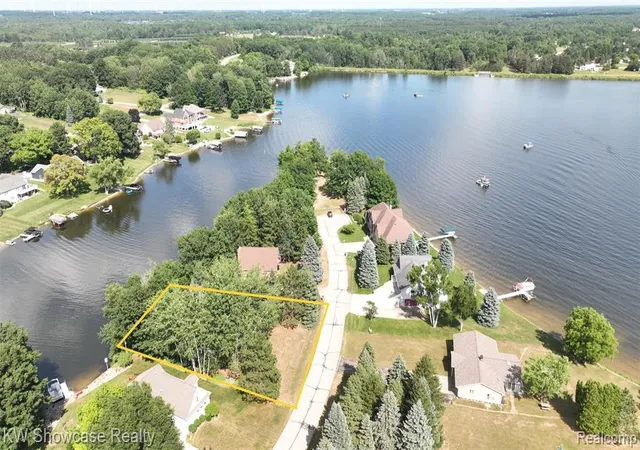 1st image of 1033 Cantabrian Dr, Weidman, MI 48893 | MLS# 61010671