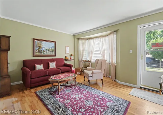 Photo 4 of Sale Pending at 3514 Polk St, Dearborn, MI 48124 3836 | MLS# 61023157 | Listing updated on 2026-08-25