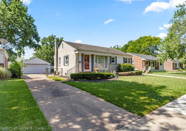 Homes for sale in Livonia, MI | 29655 Westfield St, Livonia, MI 48150 | MLS# 61005780