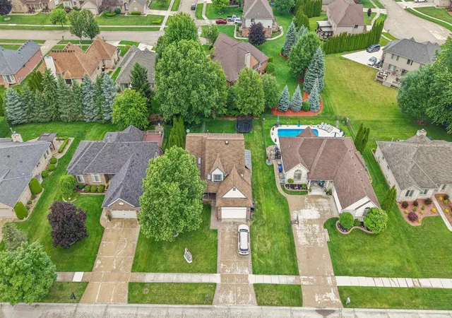 Homes for sale in New Baltimore, MI | 34347 Lillian Rd, New Baltimore, MI 48047 | MLS# 50214200