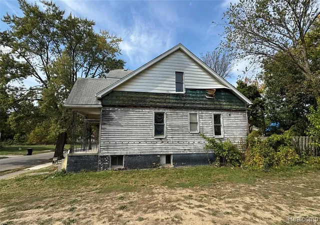 3rd image of 15039 Mapleridge St, Detroit, MI 48205 | MLS# 60952111