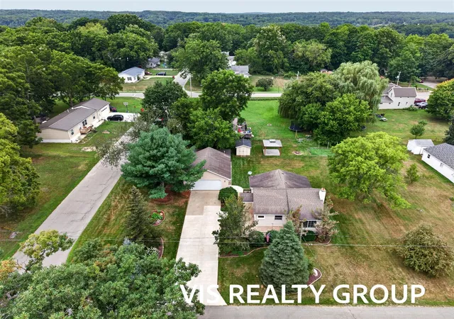 3rd image of 125 E Jefferson St, Newaygo, MI 49337 | MLS# 70552429