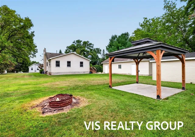 5th image of 125 E Jefferson St, Newaygo, MI 49337 | MLS# 70552429