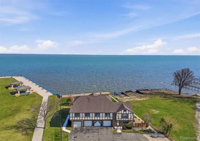 Homes for sale in Saint Clair Shores, MI | 102 Lac Sainte Claire Dr, Saint Clair Shores, MI 48082 1388 | MLS# 60982748
