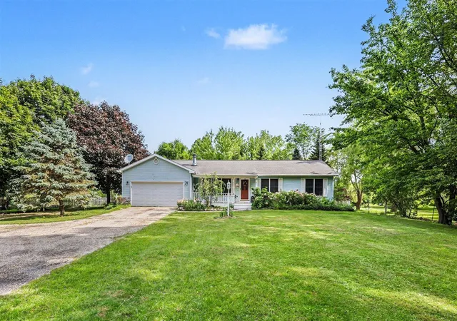 Homes for sale in Munith, MI | 9830 Kennedy Rd, Munith, MI 49259 | MLS# 70536084