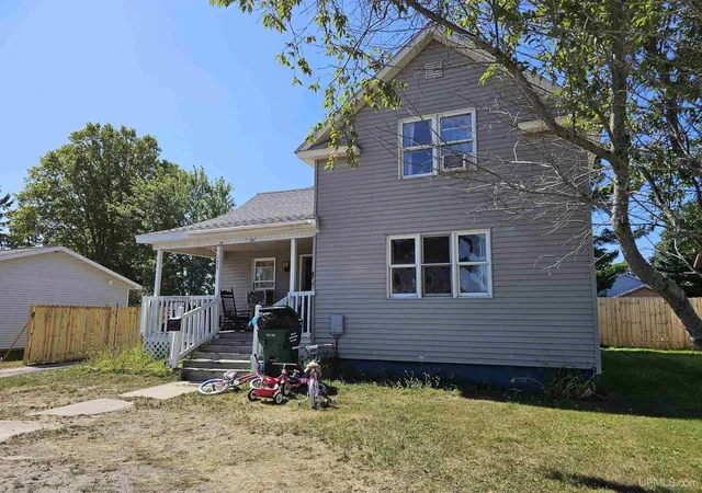 Photo 1 of Single family home for sale at 125 N Second St, Manistique, MI 49854 | MLS# 50220229 | Listing updated on 2026-08-29