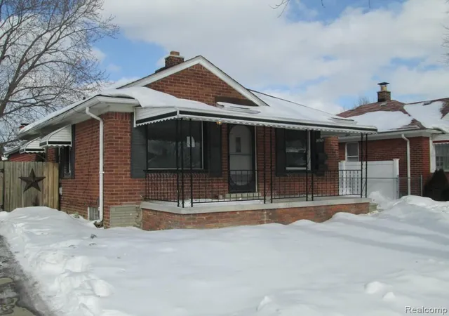 Homes for sale in Southgate, MI | 13072 Orchard St, Southgate, MI 48195 | MLS# 60982295