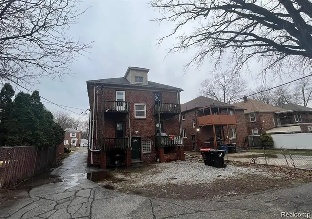 Homes for sale in Detroit, MI | 4830 Grayton, Detroit, MI 48224