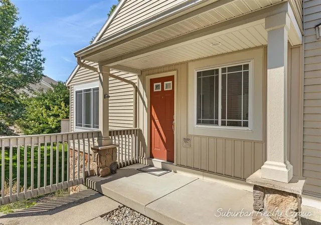 Photo 2 of Sale Pending at 2972 Edgestone Dr #19, Hudsonville, MI 49426 | MLS# 70554817 | Listing updated on 2026-08-30