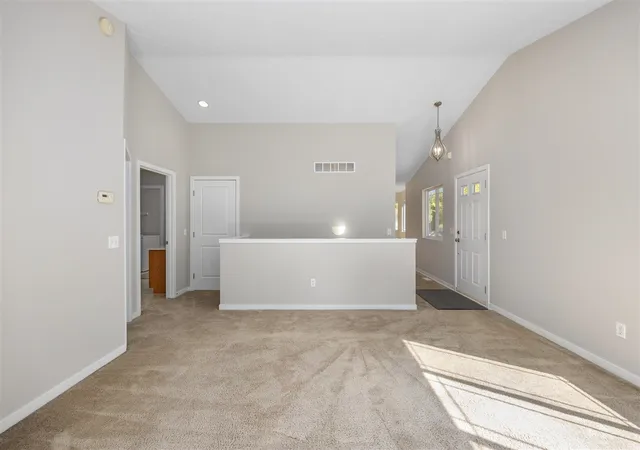 Listing Photo 5 - Condo for sale in building located at 2972 Edgestone Dr, Hudsonville, MI 49426 - Unit #19