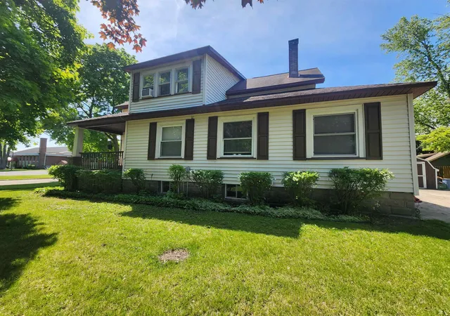 Homes for sale in Essexville, MI | 1006 Main St, Essexville, MI 48732 | MLS# 50209362