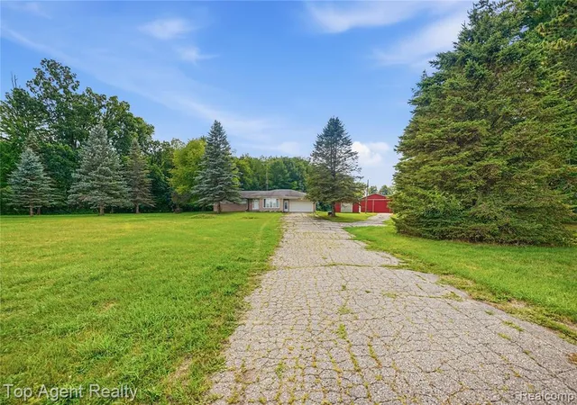 Photo 2 of Sale Pending at 2830 S Van Dyke Rd, Imlay City, MI 48444 9730 | MLS# 61025116 | Listing updated on 2026-09-18