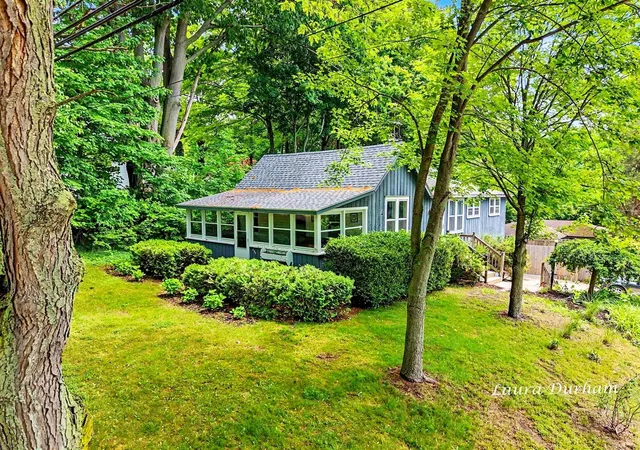 Homes for sale in Saugatuck, MI | 895 Holland St, Saugatuck, MI 49453 | MLS# 70517604