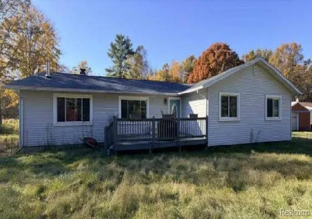 Homes for sale in Montrose, MI | 13620 East Rd, Montrose, MI 48457 | MLS# 60978932