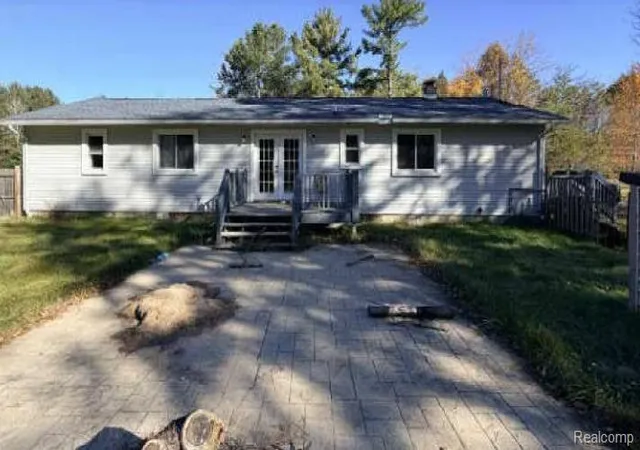 Homes for sale in Montrose, MI | 13620 East Rd, Montrose, MI 48457 | MLS# 60978932