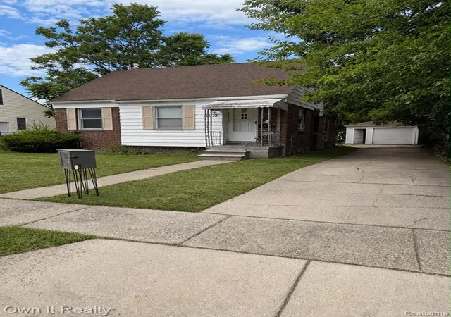 2nd image of 22175 Boulder Ave, Eastpointe, MI 48021 2380 | MLS# 61024456