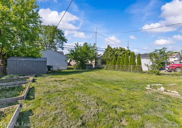34th image of 28952 Bridge St, Garden City, MI 48135 | MLS# 60999116