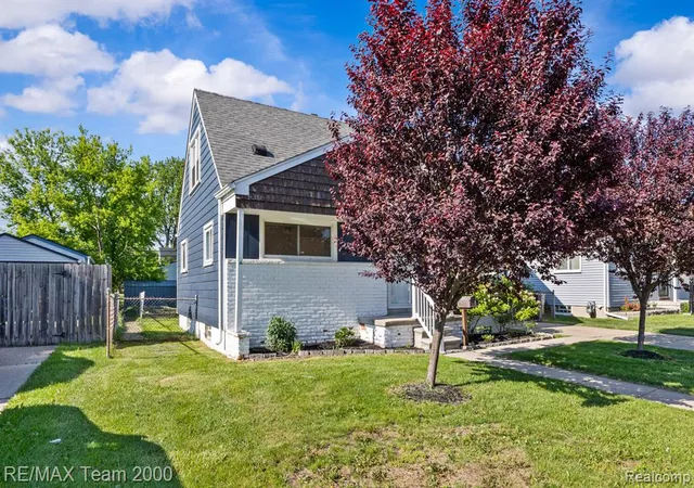 5th image of 28952 Bridge St, Garden City, MI 48135 | MLS# 60999116