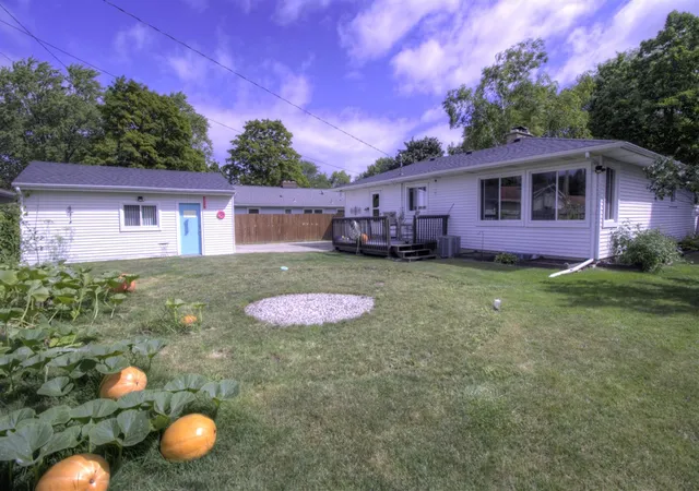 Photo 1 of Single family home for sale at 2309 Mayfield Rd, Saginaw, MI 48602 | MLS# 70554823 | Listing updated on 2026-08-31