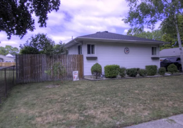 Photo 3 of Single family home for sale at 2309 Mayfield Rd, Saginaw, MI 48602 | MLS# 70554823 | Listing updated on 2026-08-31