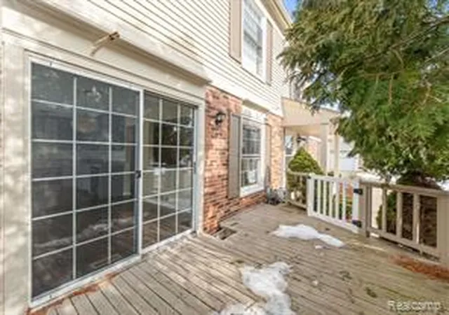 30th image of 1428 Crescent Ln, Rochester Hills, MI 48306 | MLS# 61007653