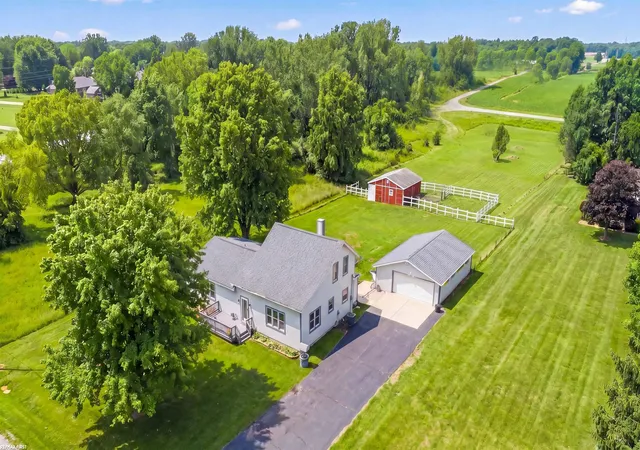 Homes for sale in Kimball, MI | 29 Pickford Rd, Kimball, MI 48074 | MLS# 50212082