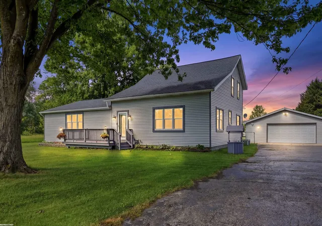 Homes for sale in Kimball, MI | 29 Pickford Rd, Kimball, MI 48074 | MLS# 50212082