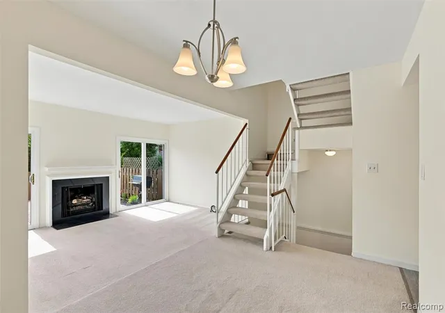 5th image of 1794 Brentwood Dr, Troy, MI 48098 | MLS# 61009279