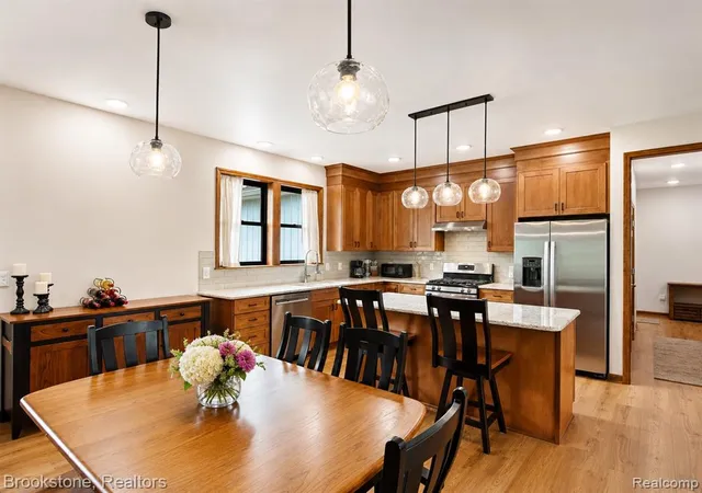 Photo 4 of Single family home for sale at 5196 Klam Rd, Columbiaville, MI 48421 | MLS# 61014958 | Listing updated on 2026-08-16