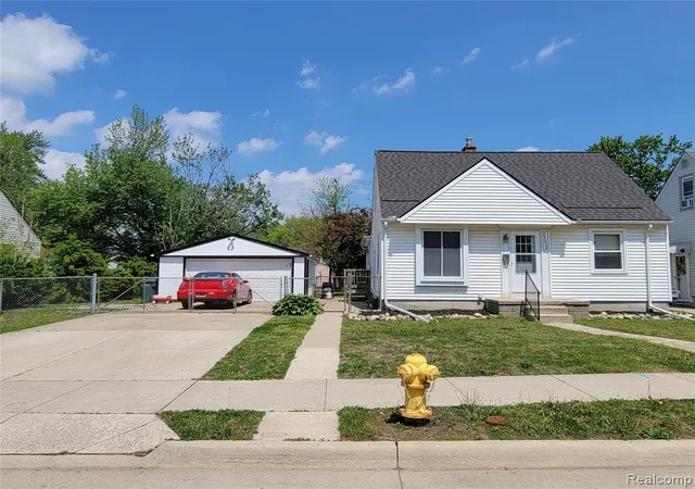 Homes for sale in Dearborn, MI | 24830 Hickory St, Dearborn, MI 48124 2458 | MLS# 60996765
