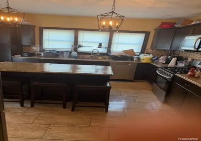 10th image of 213 S Porter St, Saginaw, MI 48602 | MLS# 61006641